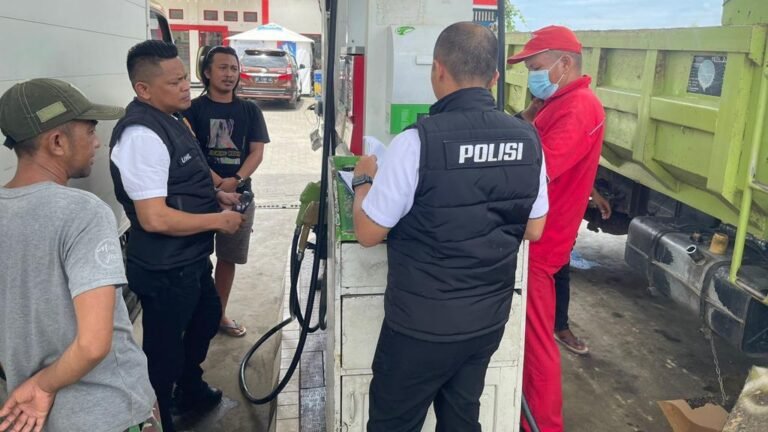Cegah Penyalahgunaan BBM Subsidi, Ditreskrimsus Polda Sultra Lakukan Patroli ke SPBU