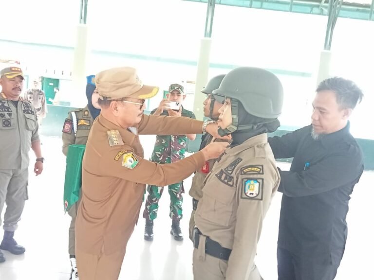 Tingkatkan SDM Satpol-PP Konsel Ikuti Diksar di Yonif 725 Woroagi