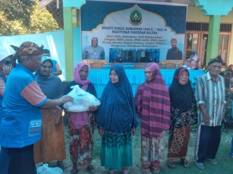 Bulan Ramadhan, Paguyuban Pasundan Sultra Berbagi ke Kaum Dhuafa