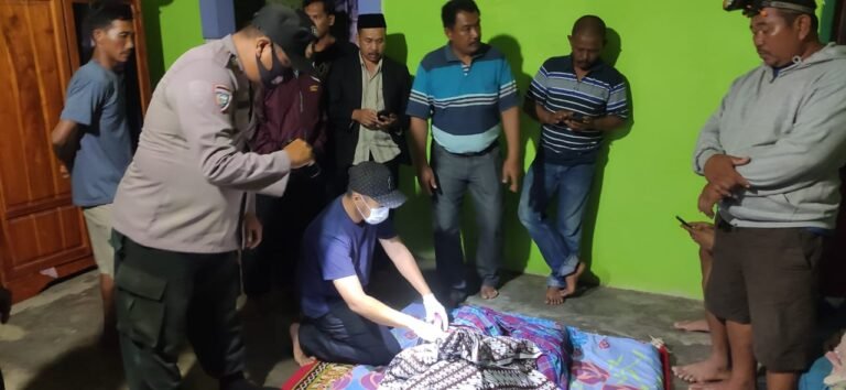 Polisi Evakuasi Pria Paruh Baya di Konawe Selatan Ditemukan Tewas Digigit dan Dililit Ular