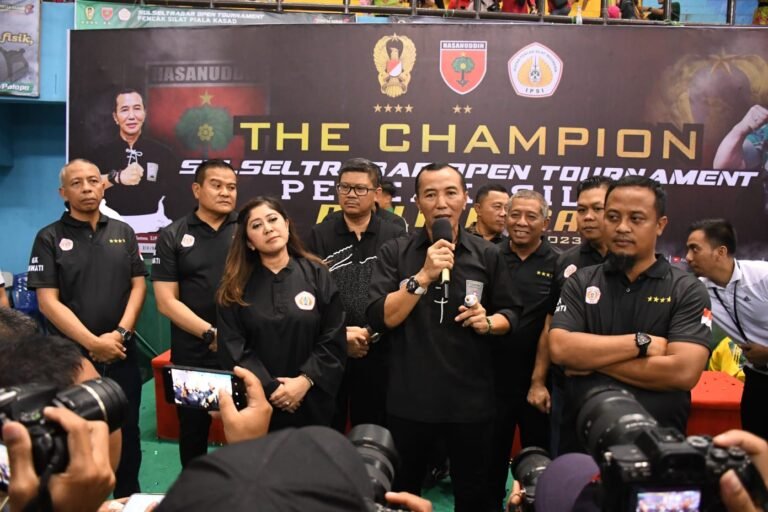 Pangdam XIV Hasanuddin Berangkatkan Kontingen Pencak Silat Piala Kasad 2023