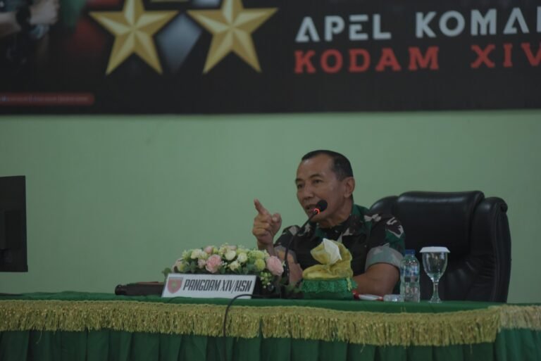 Satukan Komitmen dan Launching Bedah Halaman Masyarakat, Pangdam XIV Hasanuddin Buka Apel Dansat Tahun 2023