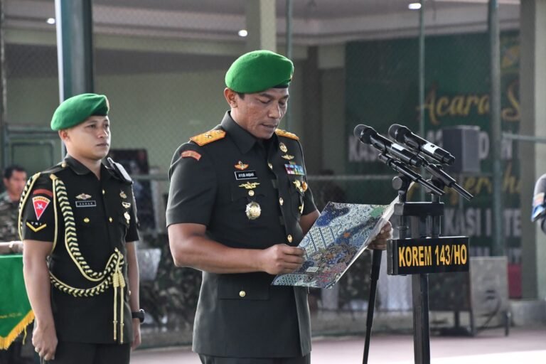 Danrem 143 Halu Oleo Pimpin Serah Terima Tiga Pejabat Lingkup Korem