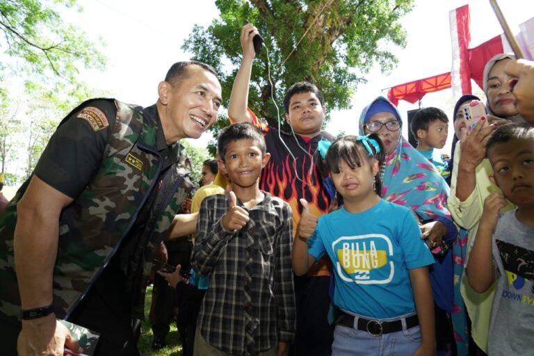 HUT Kodam XIV Hasanuddin, Pangdam Berikan Bantuan Sosial Kepada Para Veteran, Warakawuri, Anak Yatim, Stunting dan Difabel serta Penghargaan Kepada Prajurit Teladan