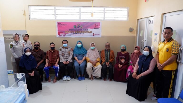 Peringati HUT Bhayangkara ke 77, Rumah Sakit Bhayangkara Gelar Operasi Katarak Gratis