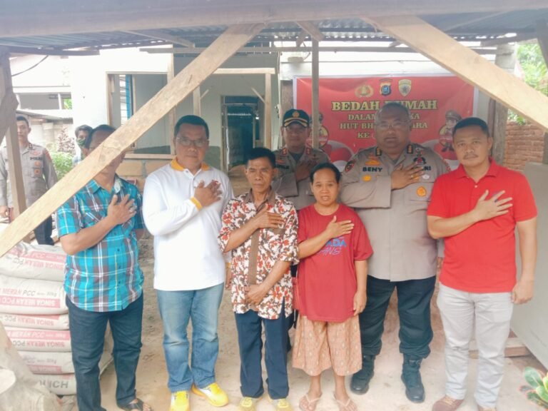 Polda Sultra Target Bedah Tiga Rumah Warga Tak Layak Huni dalam Rangka HUT Bhayangkara ke 77