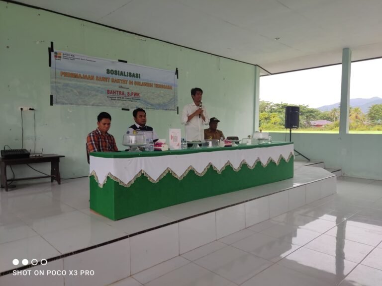 Anggota DPR RI Bahtra Sosialisasi Peremajaan Sawit ke Masyarakat Bombana