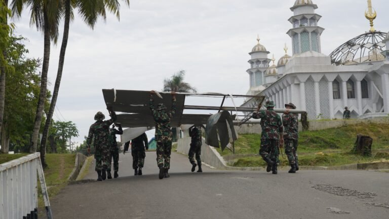 Program Sapu Bersih Korem 143 Halu Oleo, Kali Ini Sasar Masjid Al-Kautsar Kendari