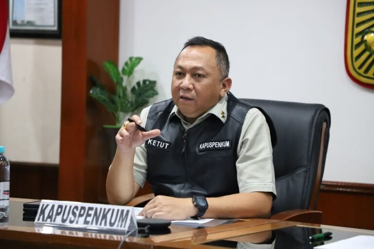 KapusPenkum Kejagung RI: Seluruh Masyarakat Berhak Dapatkan Akses  yang Sama dalam Memperoleh Informasi Publik