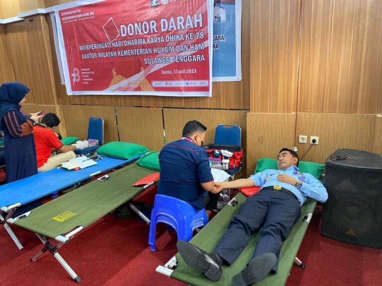 Sambut Hari Dharma Karyadhika ke 78, Kanwil Kemenkumham Sultra Gelar Donor Darah