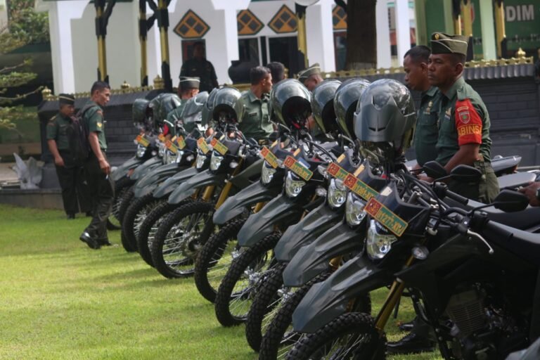 Kodim Kendari Maintenance Motor dari Menteri Pertahanan