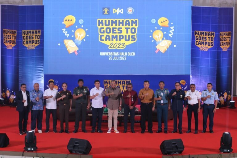 Kumham Goes to Kampus, Wamenkumham Sampaikan Visi KUHP Pada Ratusan Mahasiswa