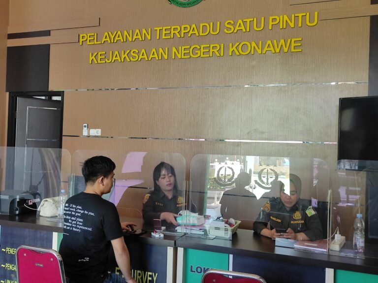 Ditetapkan sebagai Tersangka dalam Perkara Pembakaran dan Intimidasi Karyawan PT. ANA, Oknum Kadis di Konut di Tahan di Rutan Konawe