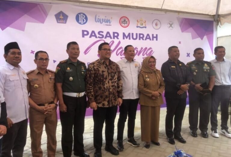 Dukung Penggunaan QRIS, Kadin Sultra Bersama BI, dan Perumda Gelar Pasar Murah di Kota Kendari