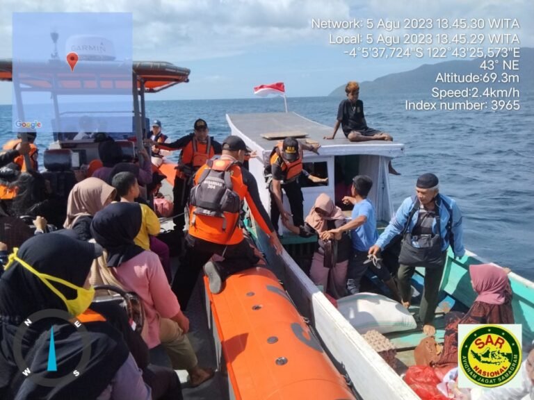 Ambulance Laut di Konsel Alami Patah Baling-baling, KPP Kendari Berhasil Evakuasi 26 Penumpang