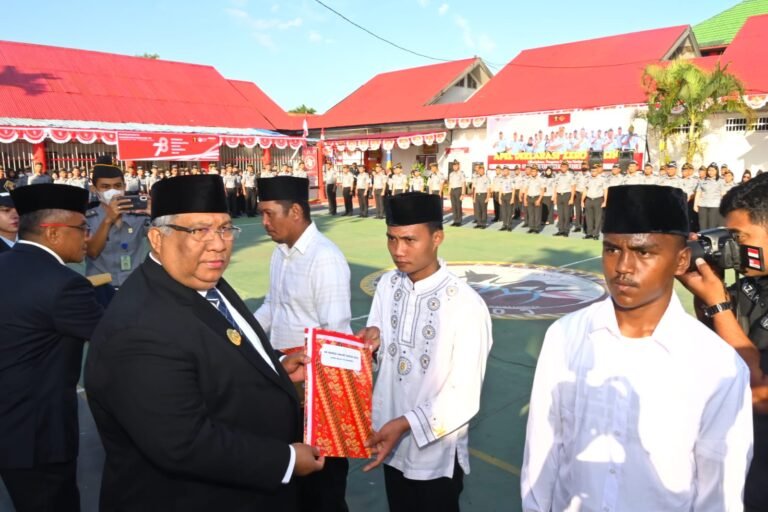HUT RI ke 78, Kakanwil Kemenkumham Sultra Berikan Remisi ke 2.000 Narapidana