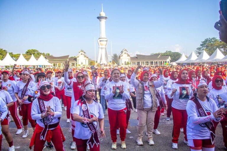 Ibu-ibu di Sultra Solid Dukung Prabowo Menjadi Presiden ke Delapan