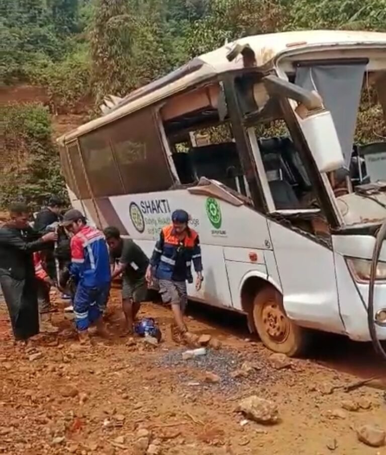 Disnakertrans Sultra: Kecelakaan Kerja Bus PT Hillcon di Konut Belum Ada Laporan