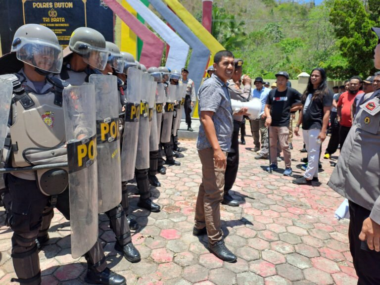 Persiapan Pengamanan Pemilu, Polres Buton Gelar Latihan Sispamkota