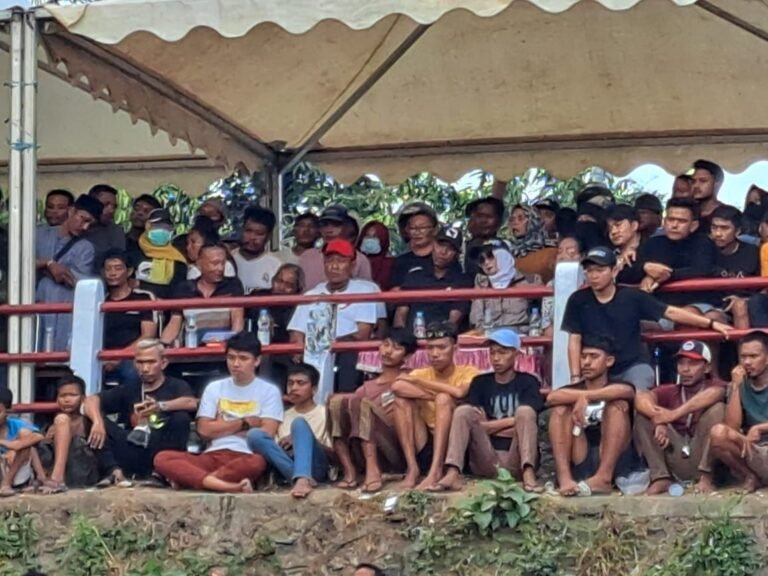 Ishak Ismail Resmi Tutup Kejuaraan Futsal yang Digelar di Kendari