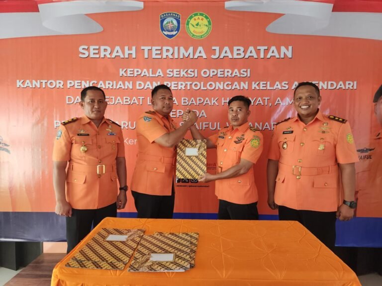 Kepala KPP Kendari Pimpin Sertijab Kasi Operasi dan Siaga Kantor Pencarian