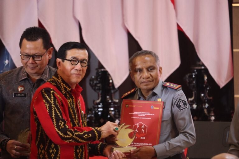 Kanwil Kemenkumham Sultra Kembali Raih Penghargaan dari Menkumham RI