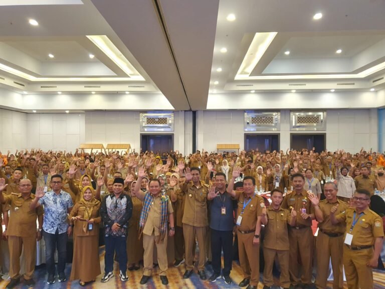 Ratusan Kepsek dan Siswa di Sultra Deklarasi Damai Pemilu 2024