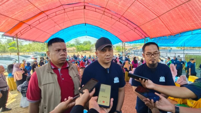 Peduli Masyarakat Lingkar Tambang, PT WIN Gelar Pemeriksaan dan Pengobatan Gratis