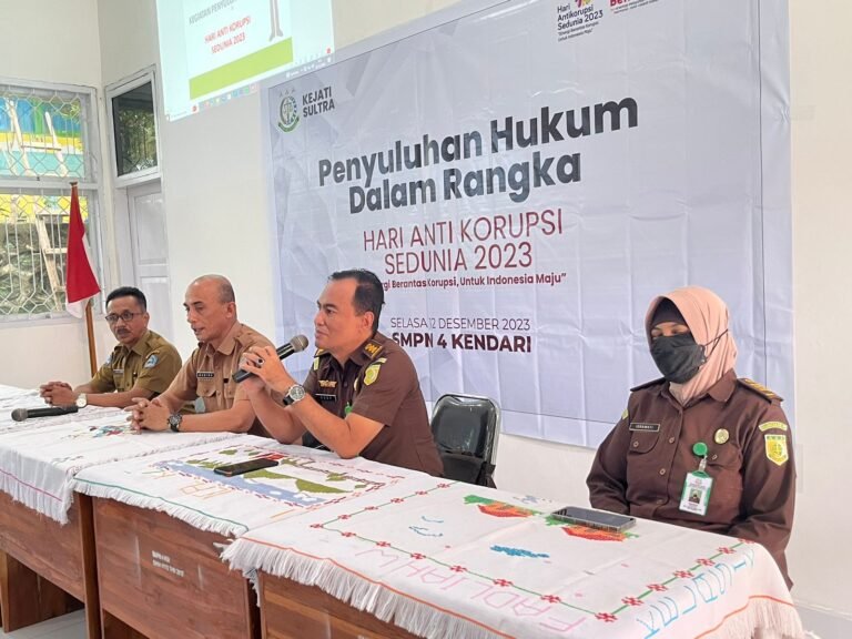 Peringati Harkodia 2023, Kejati Sultra Beri Penyuluhan Hukum ke Pelajar di Kendari