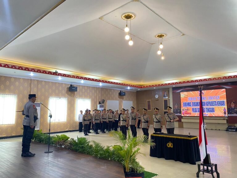 Kapolda Sultra Pimpin Sertijab PJU, Kapolresta Kendari Resmi Berganti