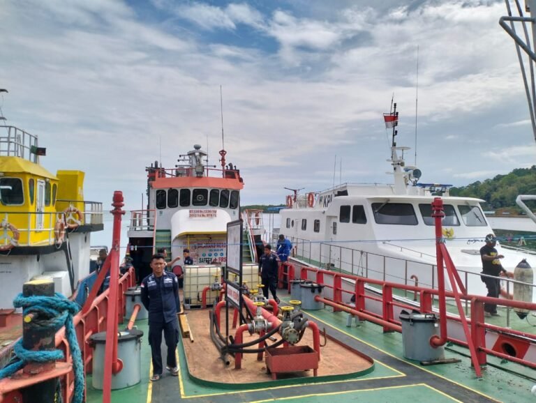 Jelang Nataru, KSOP Kendari Gelar Patroli Rutin