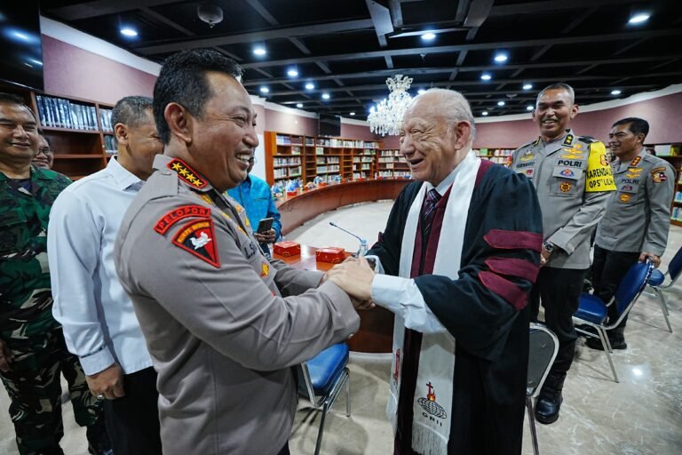 Tinjau Gereja Katedral dan GRII, Kapolri Bicara Keberagaman Hingga Jaga Persatuan-Kesatuan Indonesia