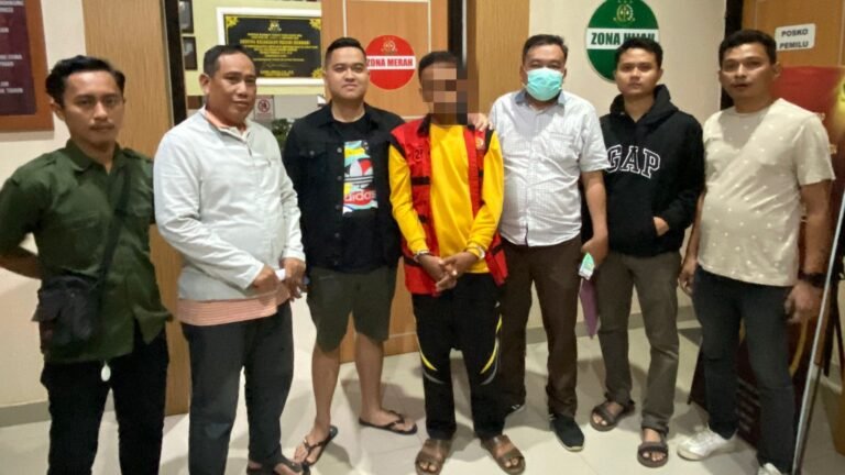 Kejari Kendari Amankan DPO Tujuh Bulan Terpidana Pemalsuan Dokumen Tanah