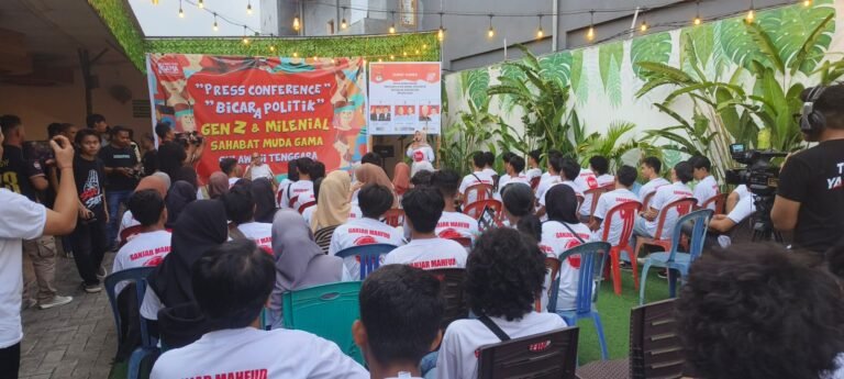 Menangkan Ganjar Mahfud, Ratusan Gen Z dan Milenial di Kendari Deklarasi Sahabat Muda GAMA