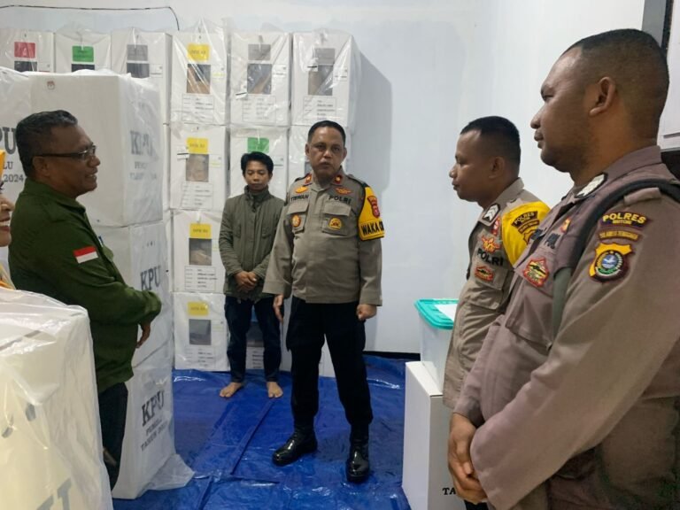 Wakapolres Buton Pantau Langsung Pengamanan PAM TPS