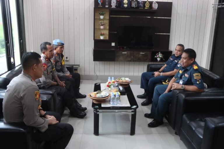 Bangun Sinergitas, KSOP Kendari Kunjungi Sejumlah Instansi Terkait