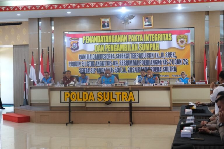 Wujudkan Seleksi yang Bersih dan Transparan, Polda Sultra Teken Pakta Integritas dan Pengambilan Sumpah