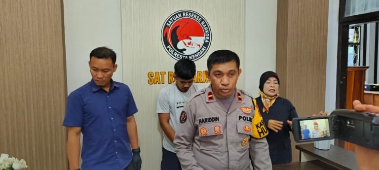 Polisi Amankan Seorang Sopir di Kendari yang Nyambi Jadi Pengedar Sabu