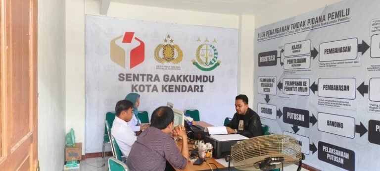 Umar Bonte Diperiksa Bawaslu Kota Kendari