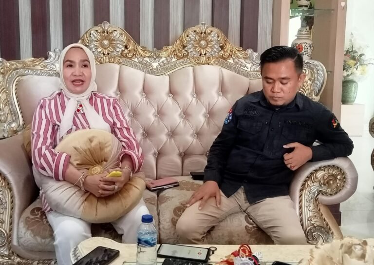 Haja Gunartin Optimis Amankan Satu Kursi DPRD Sultra Dapil Kota Kendari
