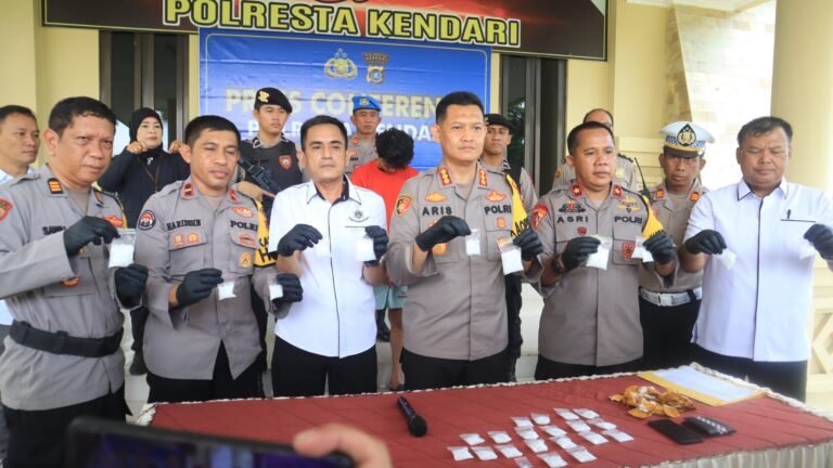 Diiming-imingi Upah 50 Juta, Seorang Wiraswasta di Kendari Berujung Diamankan Polisi Gegara Sabu 515 Gram