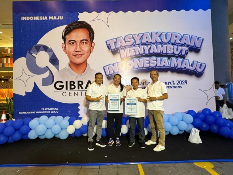 Yusran Akbar Raih Penghargaan dari Gibran Center atas Kemenangan Prabowo Gibran di Sultra