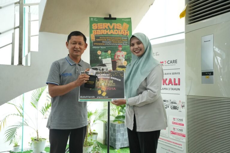 Promo, Beli Toyota Berhadiah iPhone 15, Servis di Bengkel Resmi Kalla Toyota Berhadiah Emas