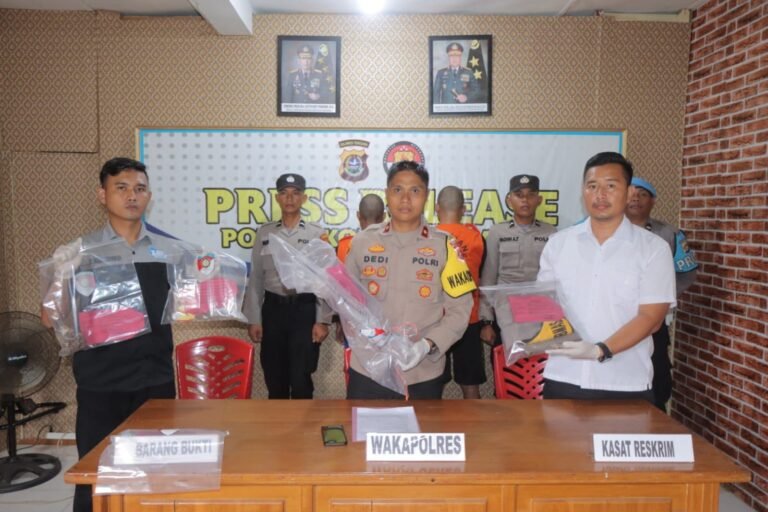 Aniaya Anggota POLRI, Polres Konsel Tahan Dua Pelaku