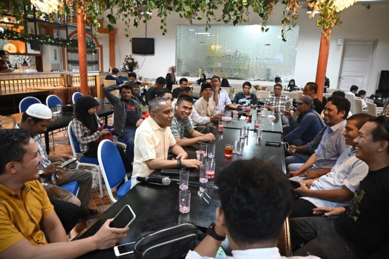 Pererat Silaturahmi dengan Insan Pers, Kakanwil Kemenkumham Sultra Gelar Bukber