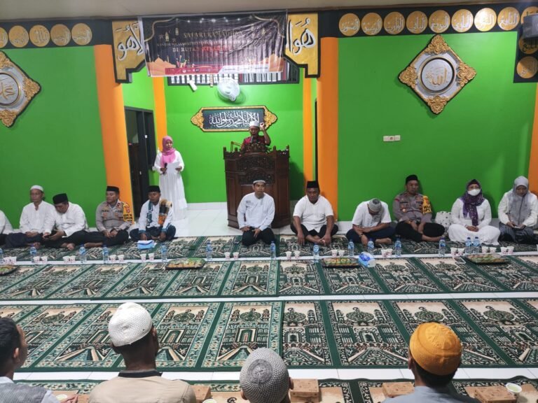 Safari Ramadhan di Rutan Unaaha, Kabid Pembinaan  Minta Warga Binaan  Penuhi Hak dan Kewajiban