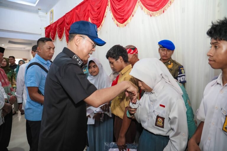 Revitalisasi Sekolah di Buton Tengah, Gubernur Sultra Perkuat SDM