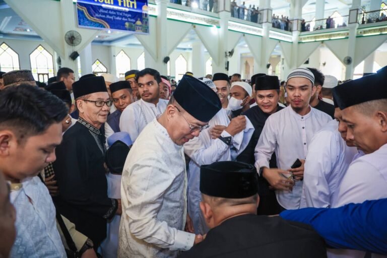 Gubernur Sultra Ajak Perkuat Silaturahmi di Idulfitri 1447 H