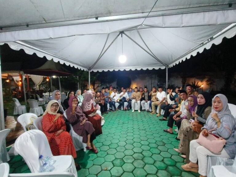 Abdul Rahman Gelar Bukber Alumni Unsultra, Bahas Mubes IKA