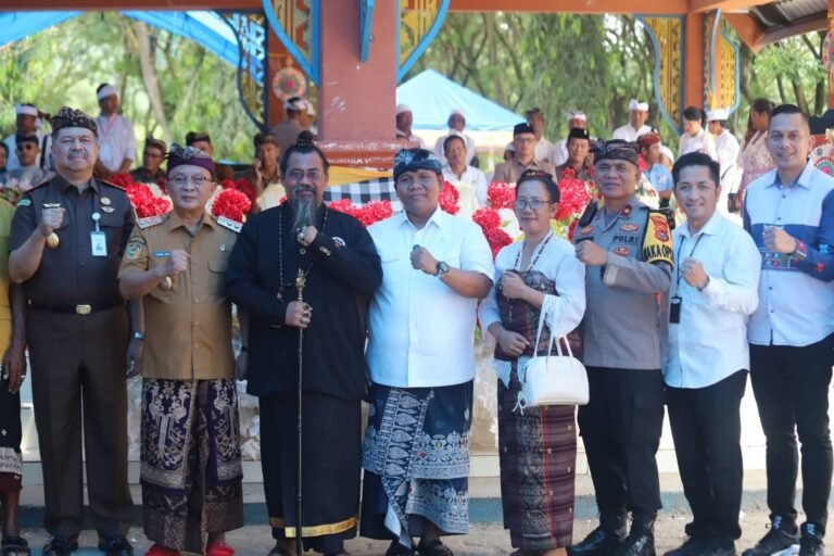 Ribuan Umat Hindu Konawe Gelar Melasti di Bendung Wawotobi Jelang Nyepi